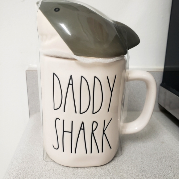 Rae Dunn Mug - Picture 1 of 1